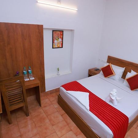 Malavikas Black Beach Resort Varkala Ngoại thất bức ảnh