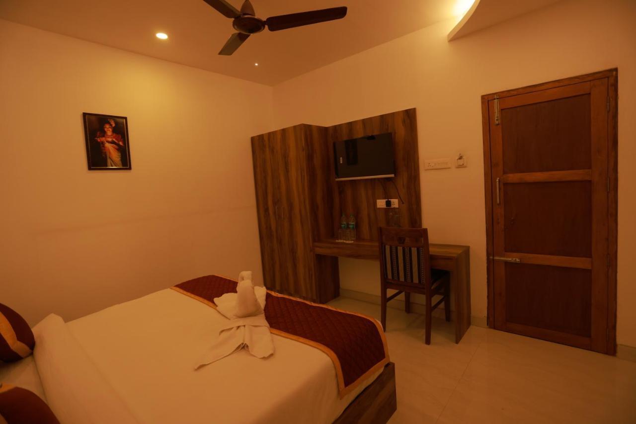 Malavikas Black Beach Resort Varkala Ngoại thất bức ảnh