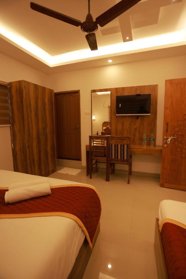 Malavikas Black Beach Resort Varkala Ngoại thất bức ảnh